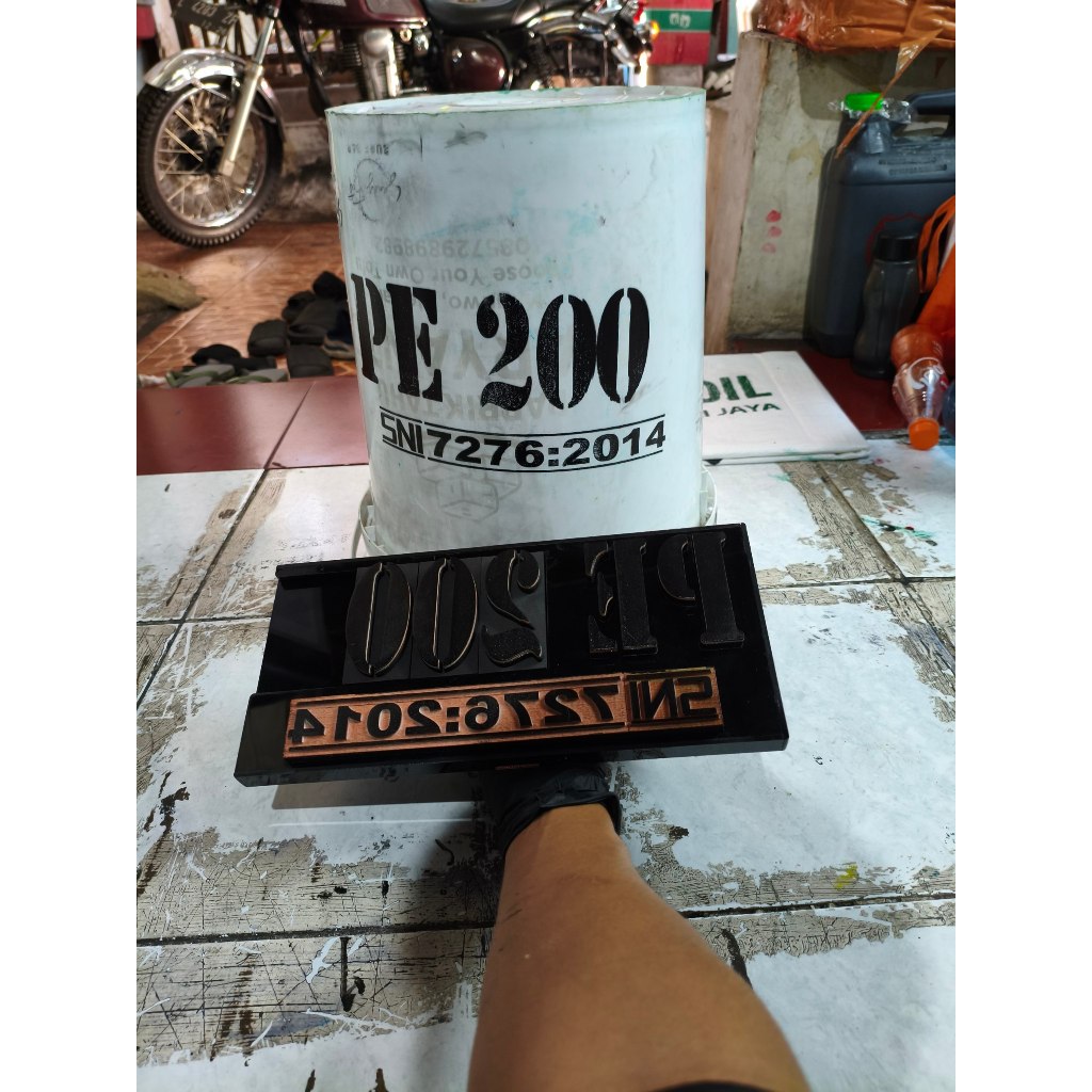 Stempel Ember Plastik Besar UK 20 Cetak Logo SNI - Stempel Pail Drum Tangki Air Custom