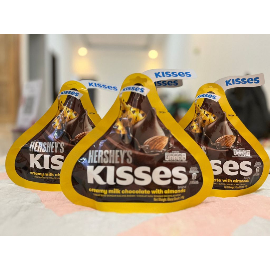 Kisses Coklat Hershey Besar