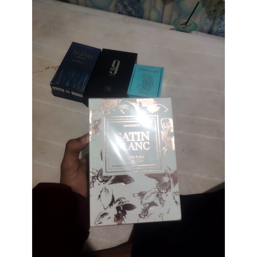 mykonos satin blanc