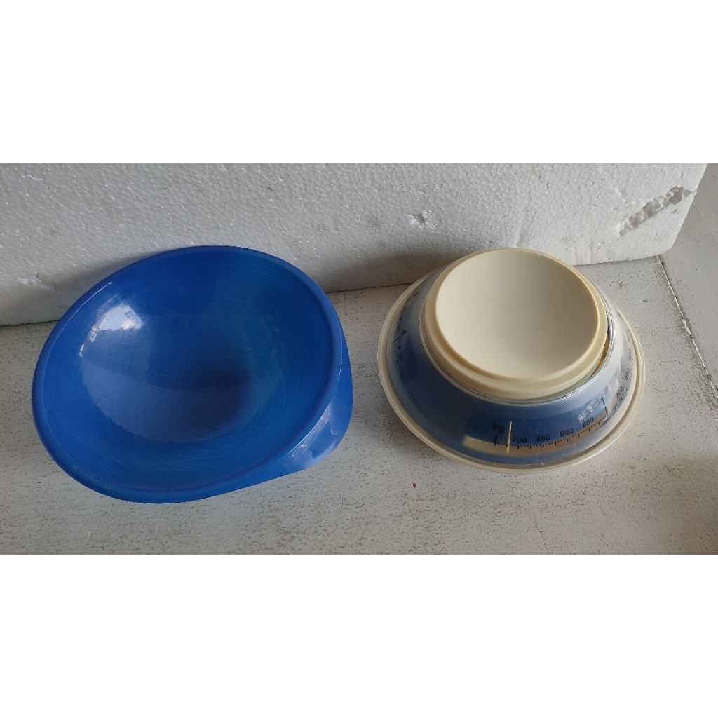 Timbangan Tupperware