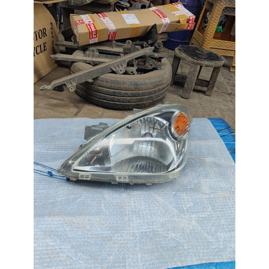 Headlamp avanza xenia VVT-i thn 2007, 2008, 2009, 2010 original.