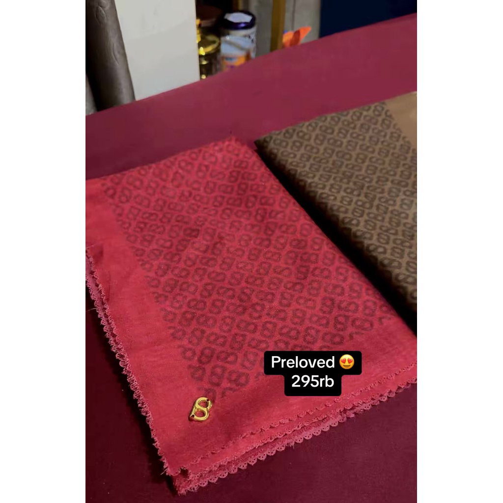 preloved hijab tapis Buttonscarves
