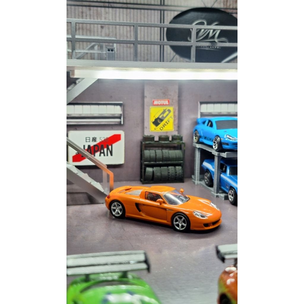 KYOSO Porsche Carrera GT