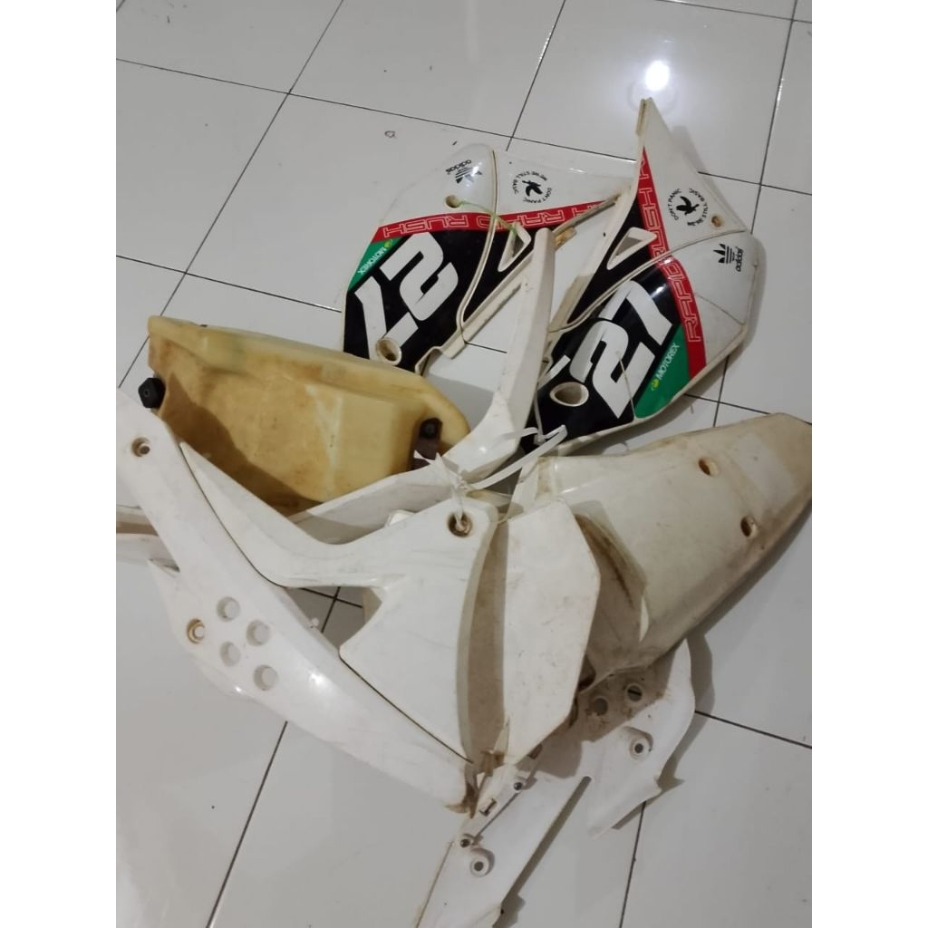 body rangka gordon KLX minus jok