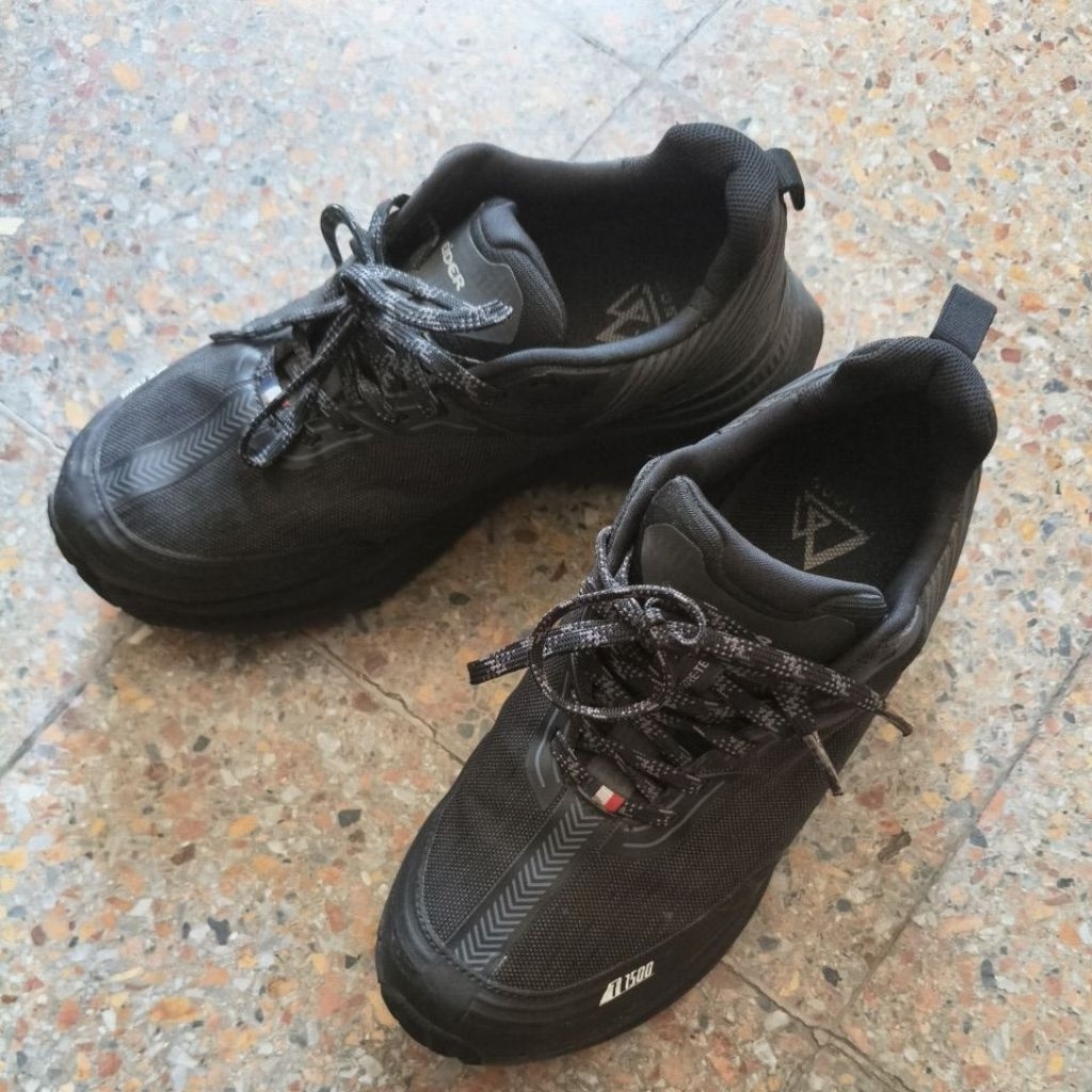 Sepatu Cordura Preloved 41
