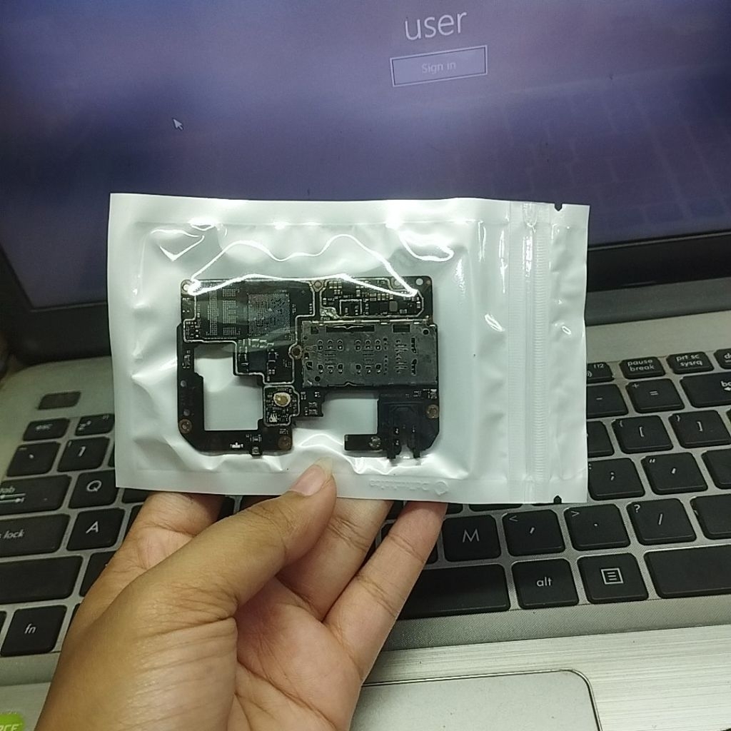 Papan Mesin Redmi note 10 pro original bekas copotan CPU UFS dan ic power