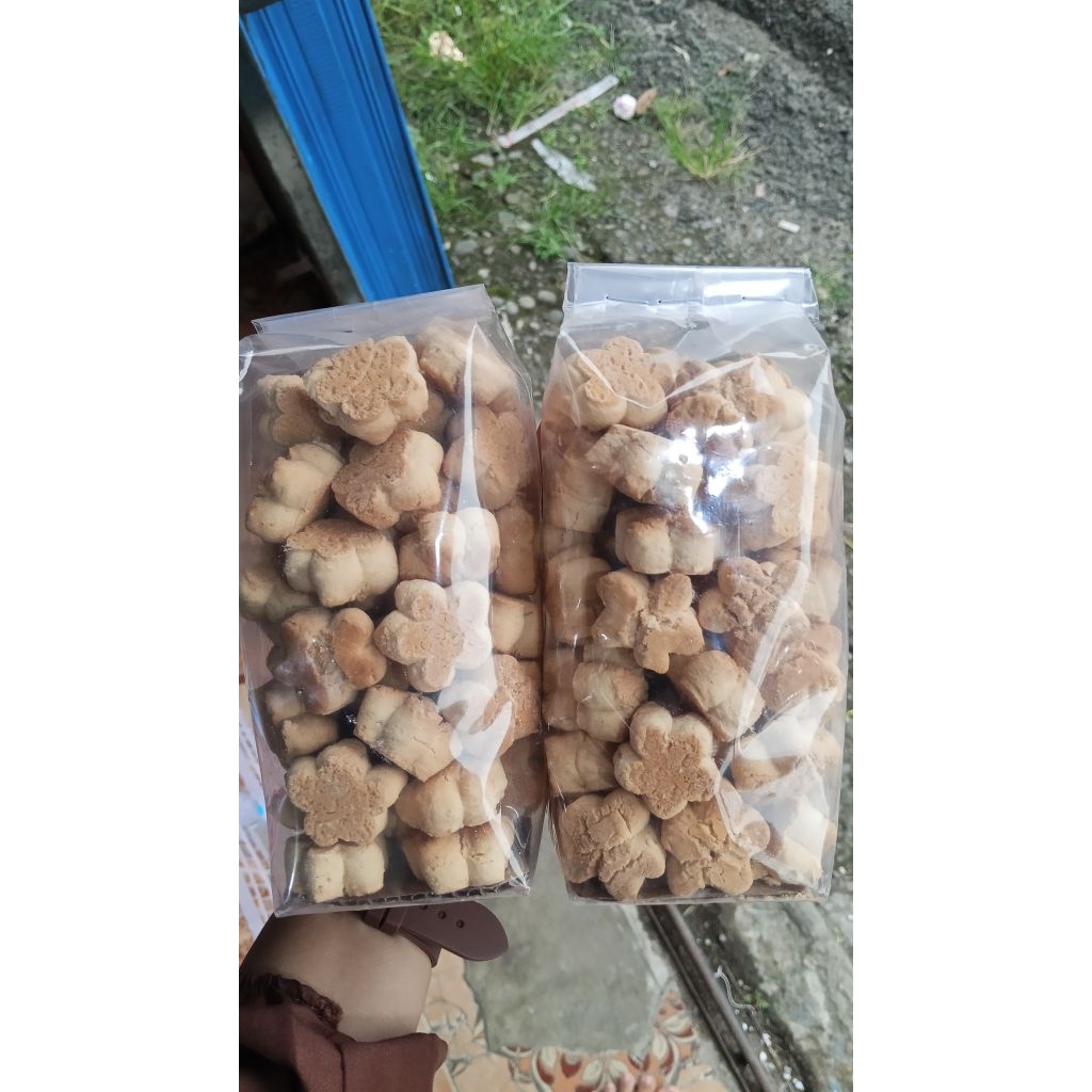 Kue bangkit