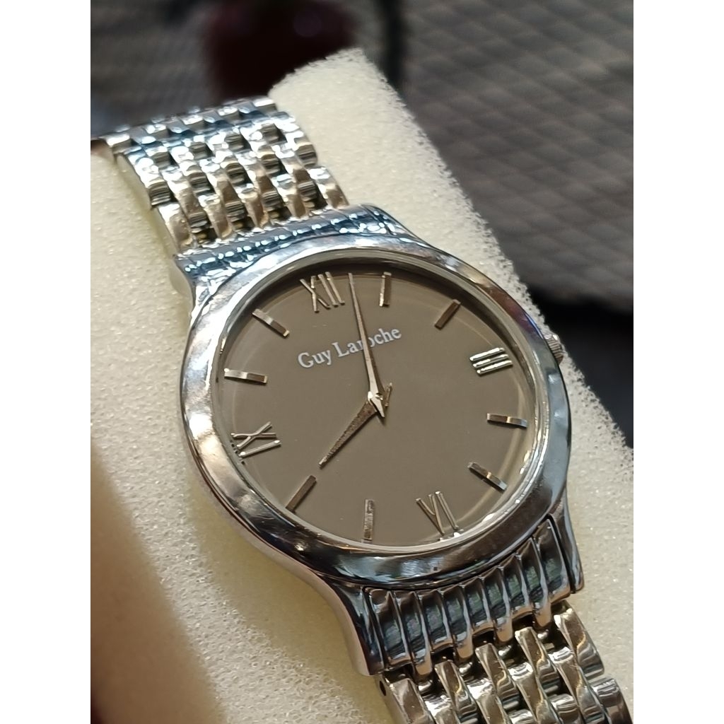 GUY LAROCHE original second