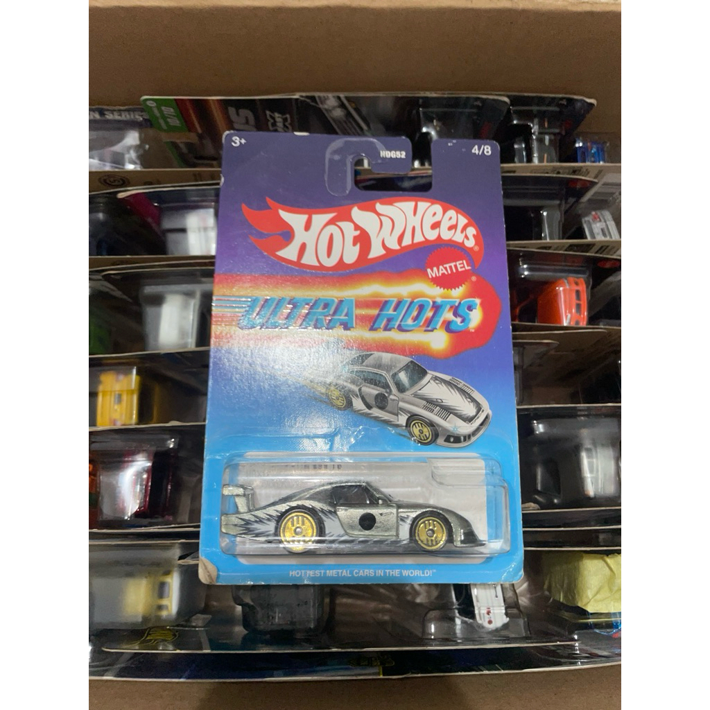 Hotwheels Ultra Hot Series Porsche 935 (Hot Item)