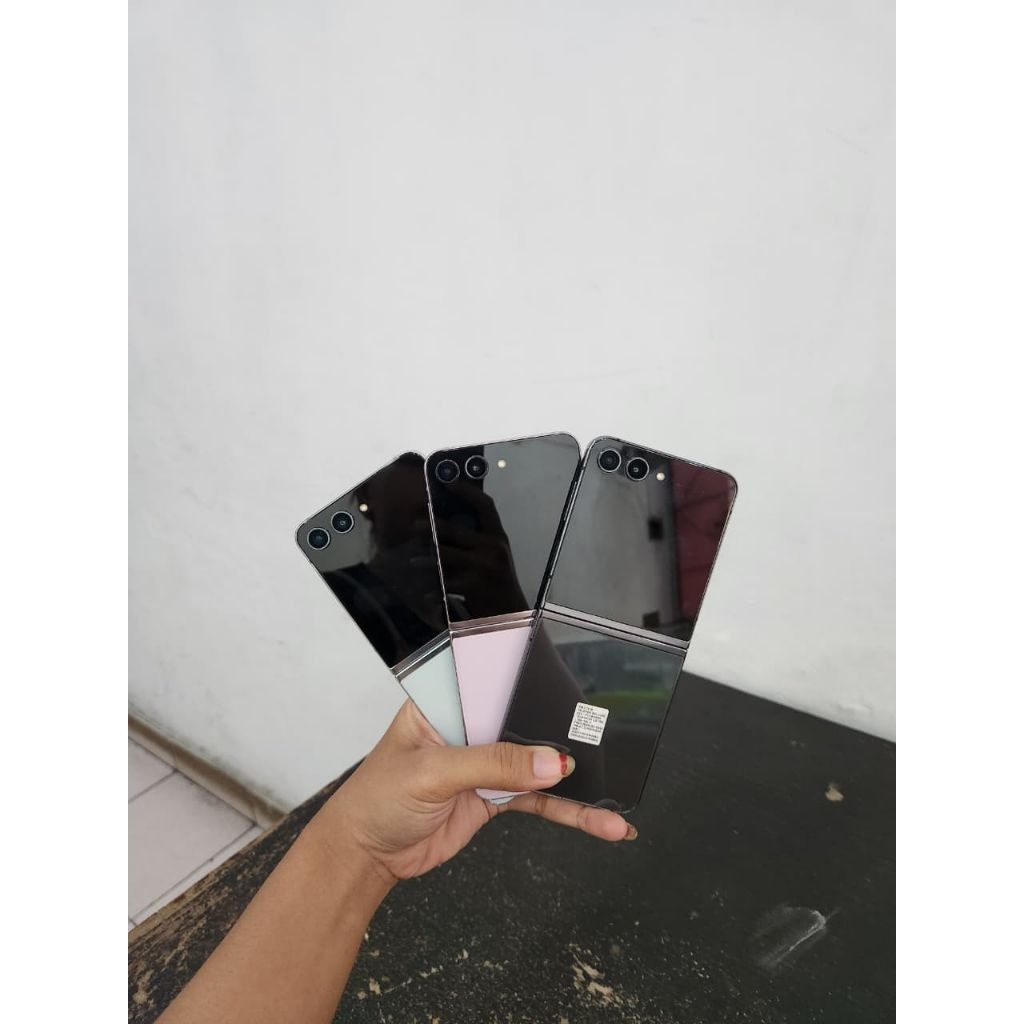 Samsung Z Flip 5 256Gb - resmi