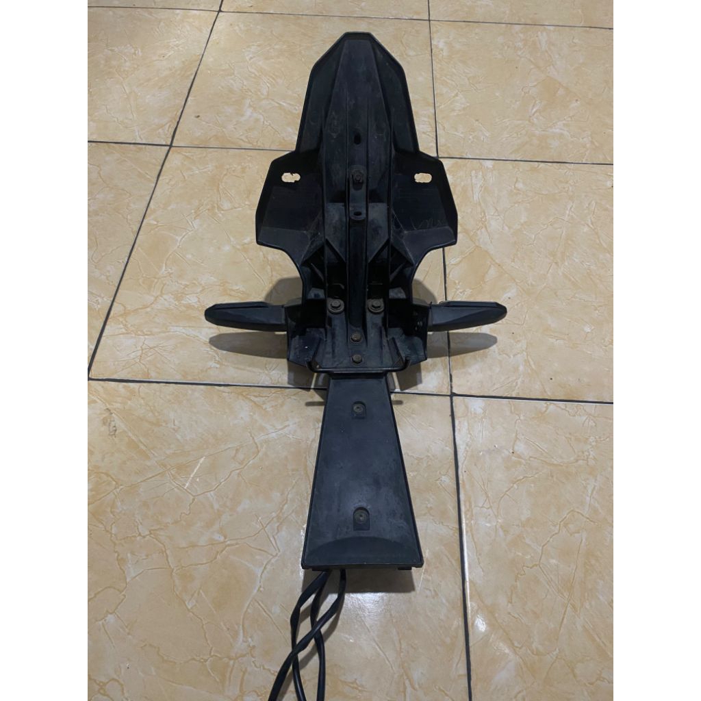 spakbor belakang cbr150r second/bekas
