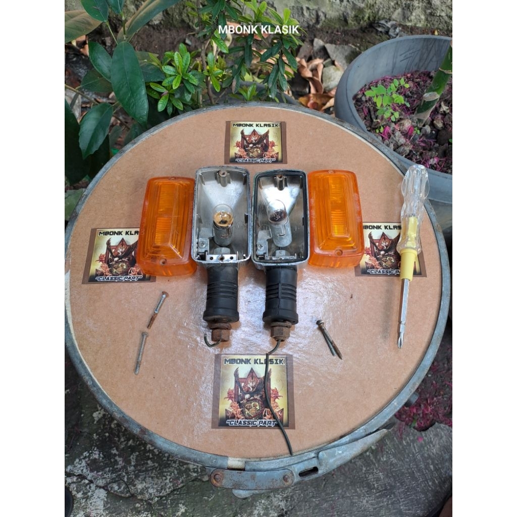 lampu sein belakang yamaha v80 cdi ORIGINAL lampu sein belakang v80 cdi sein yamaha v80 cdi sein v80