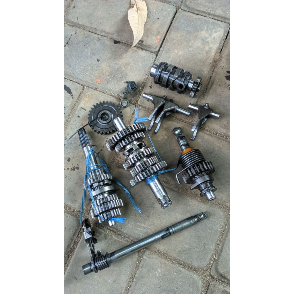 Rasio Gearbox Transmisi Set Megapro New Mono Shock Original Copotan