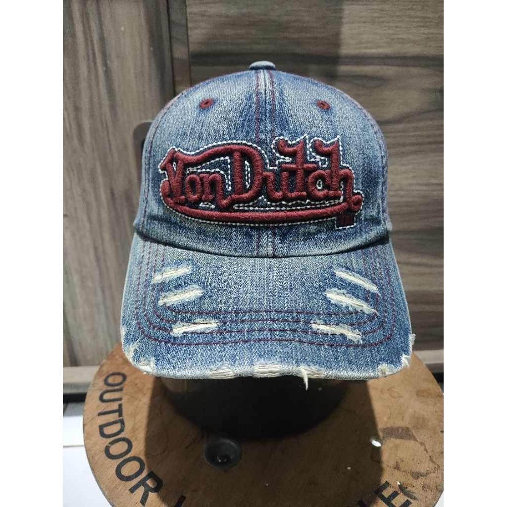 Von Dutch topi von dutch denim repat original minus visor tekuk patah sebagian