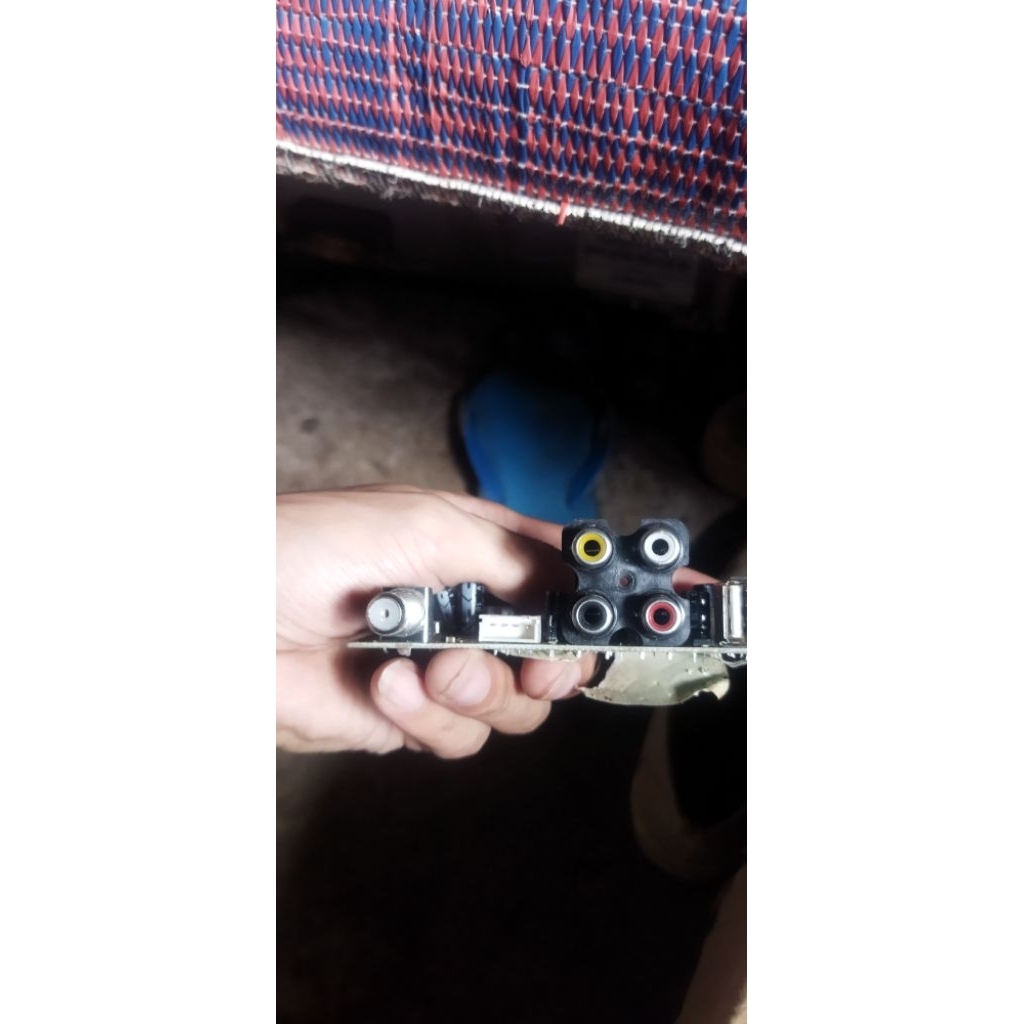 MAINBOARD RECEIVER BEKAS NINMEDIA/MINES