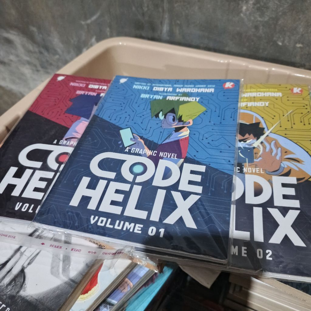 Komik Code Helix Fullset Set 1-3