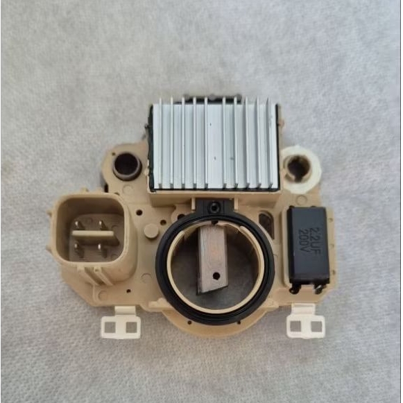 IC regulator alternator aisy aisi altenator IC dinamo ampere honda jazz GD3 / fit honda city 2003 - 