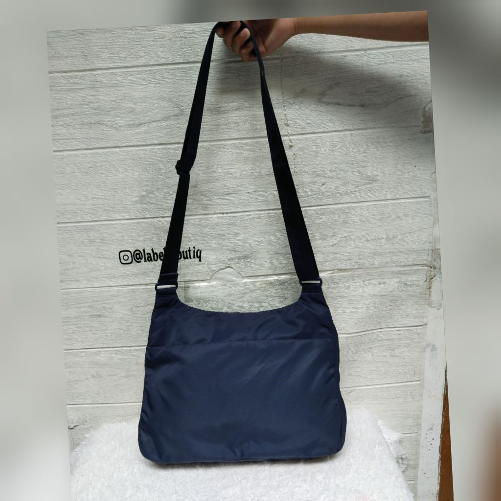 Hedgren Sling Bag Tas Selempang Wanita Nylon