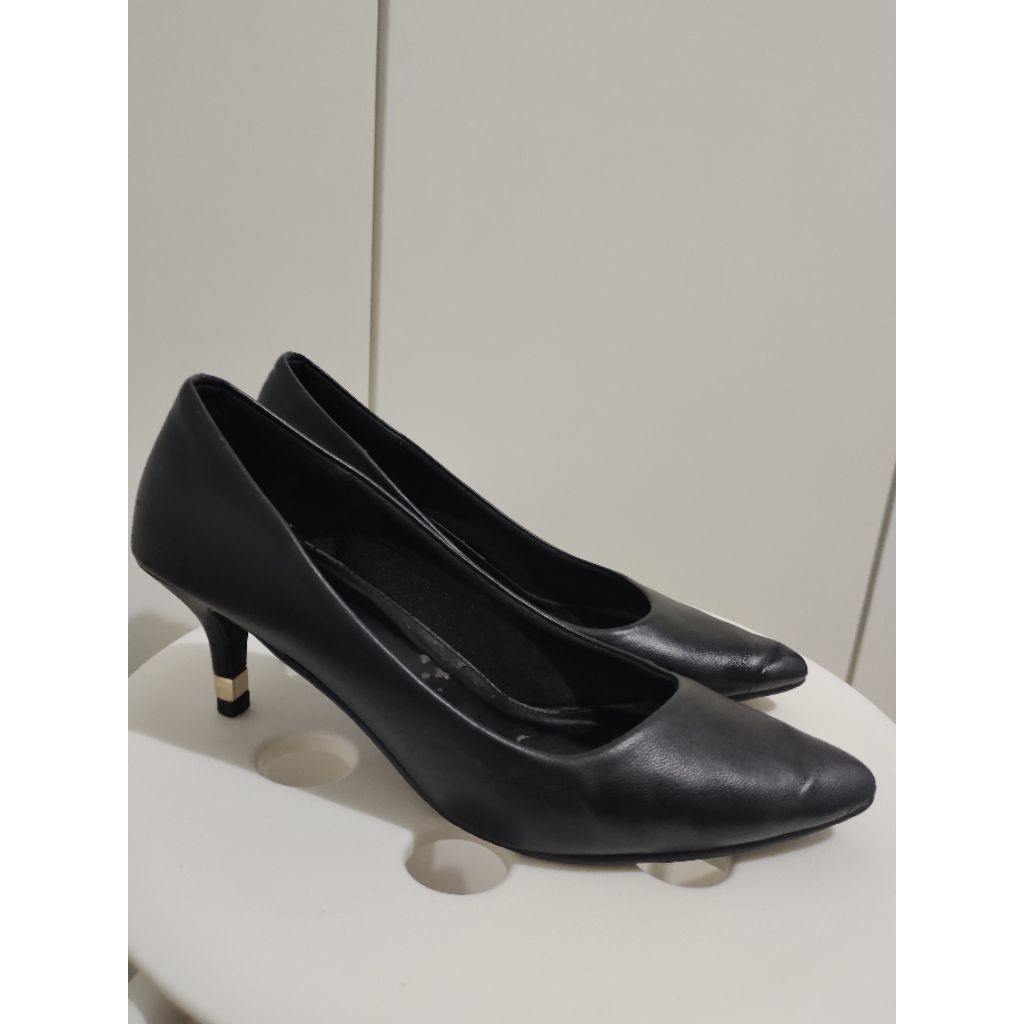 VNC Heels