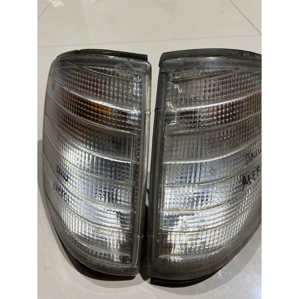 Sein Corner Mercedes-Benz W124