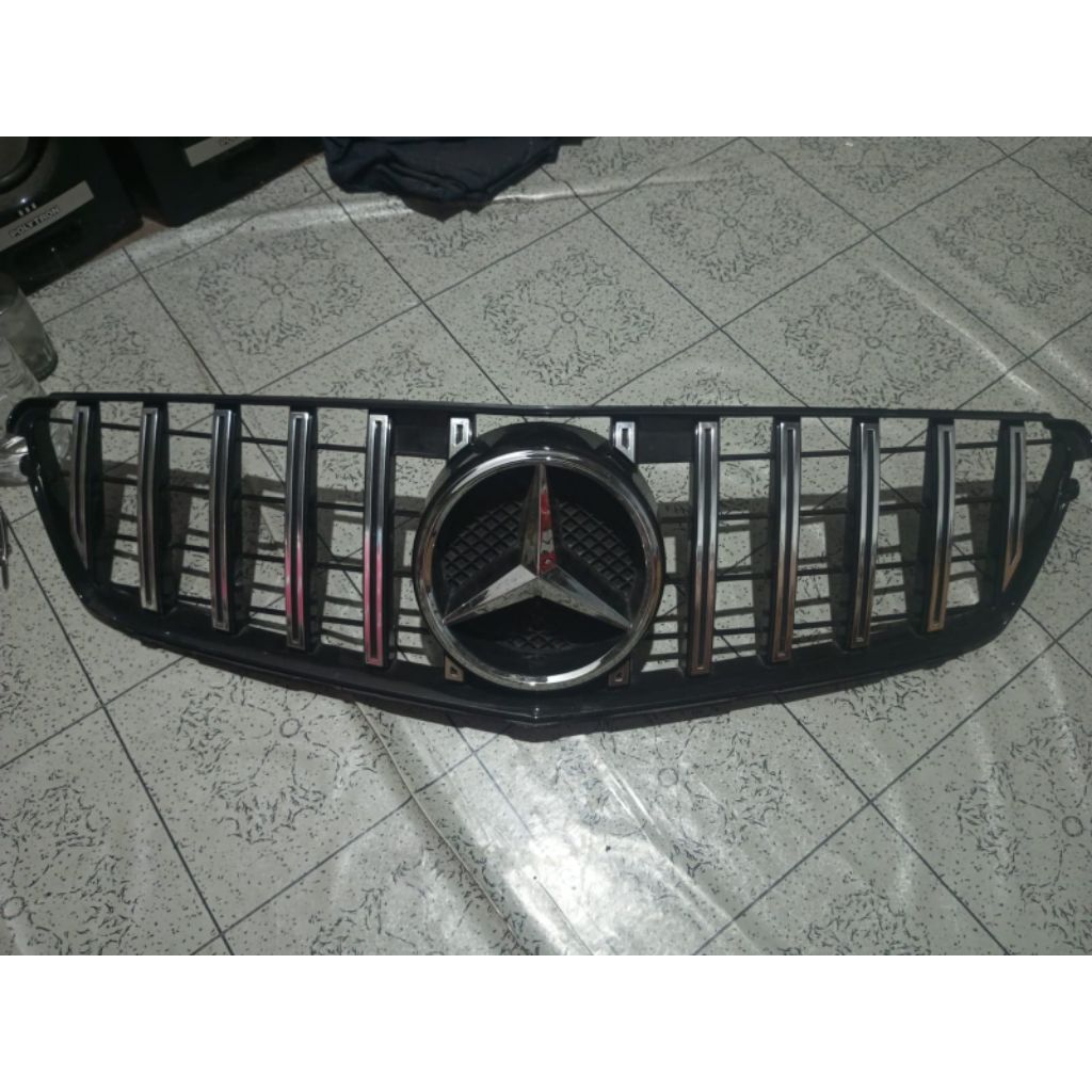 Grill Mercedes Benz w204 GT C-class aftermarket