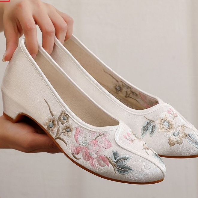Sepatu Bordir  Kain Sepatu Bordir Gaya Kuno Sepatu Cheongsam Hak
