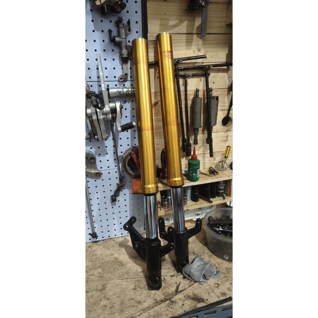 bottom shock usd r15 v3