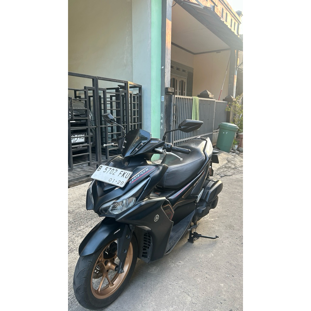 YAMAHA NEW AEROX ABS CONNECTED SIGNATURE 2023