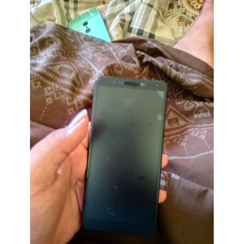 Redmi 5 Bekas Pemakaian Pribadi