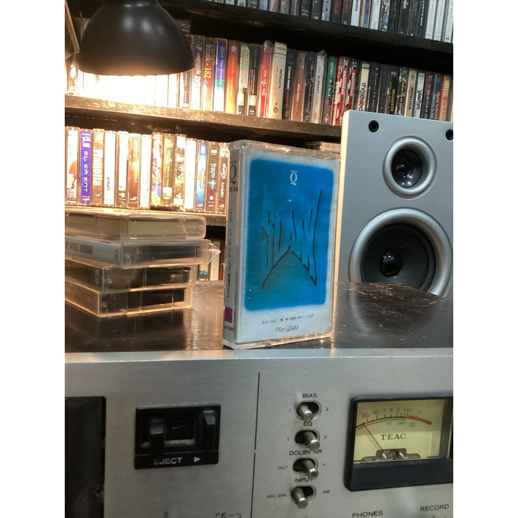 kaset slank album suit suit hehe