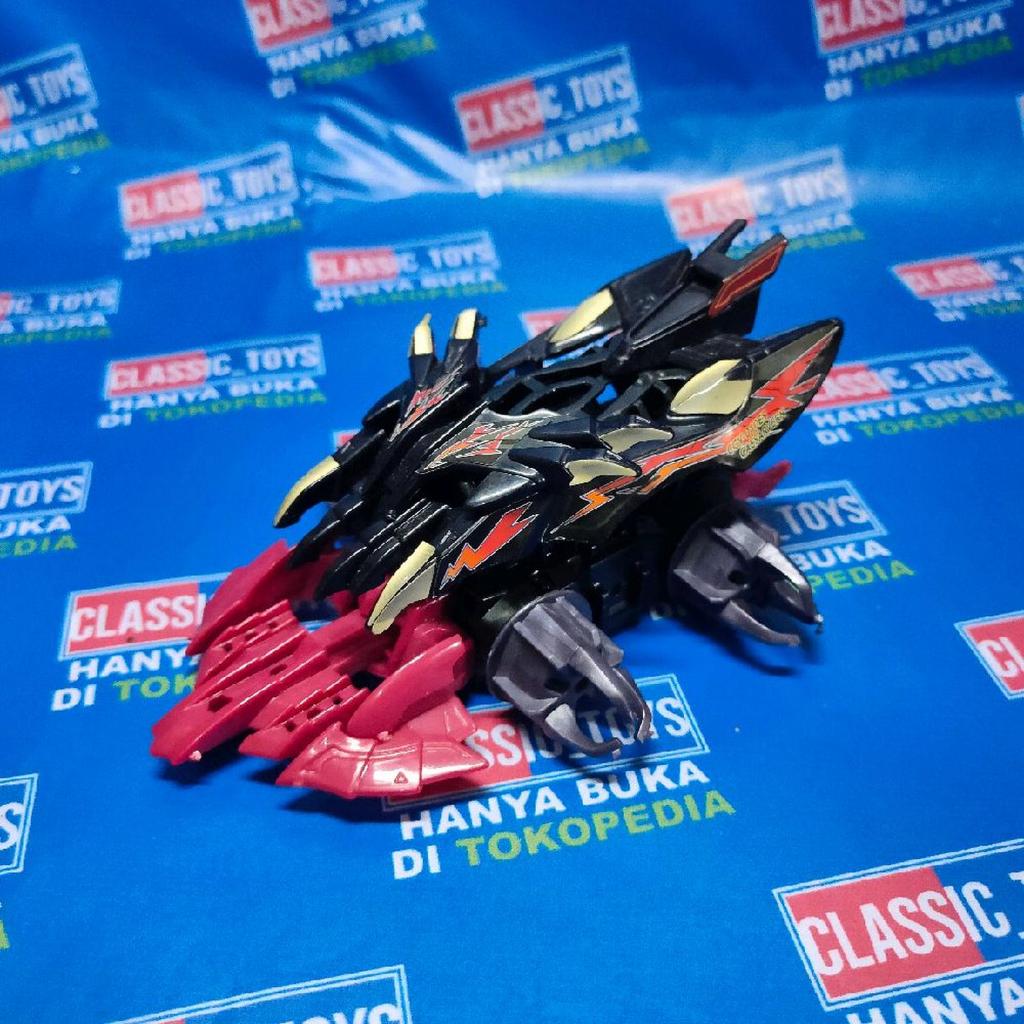 CrushGear Caesarvern Bandai (minus)