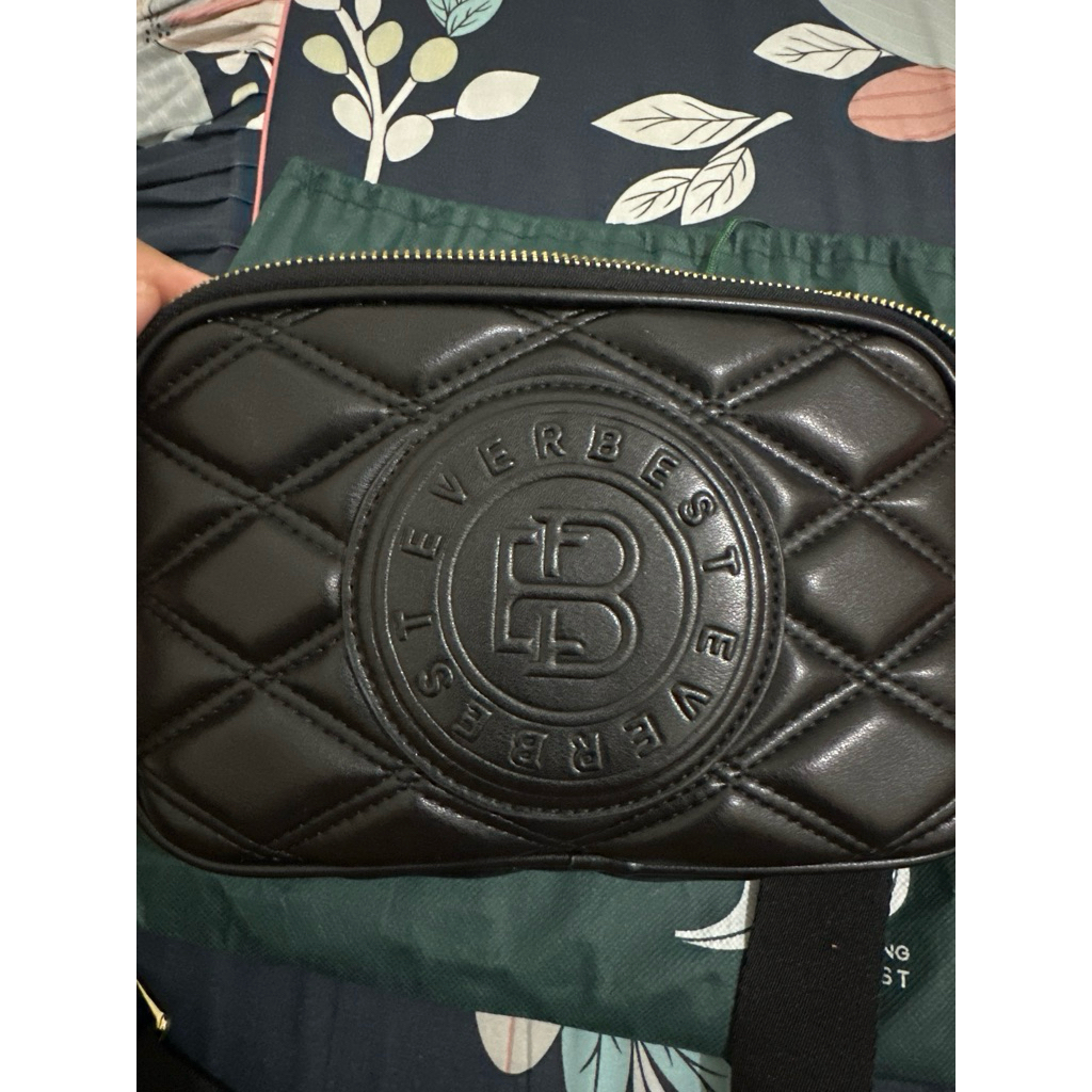 PRELOVED TAS EVERBEST ORIGINAL WARNA HITAM