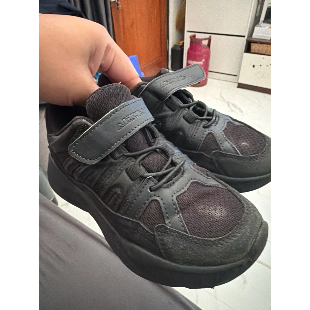 preloved sepatu Airwalk anak laki-laki