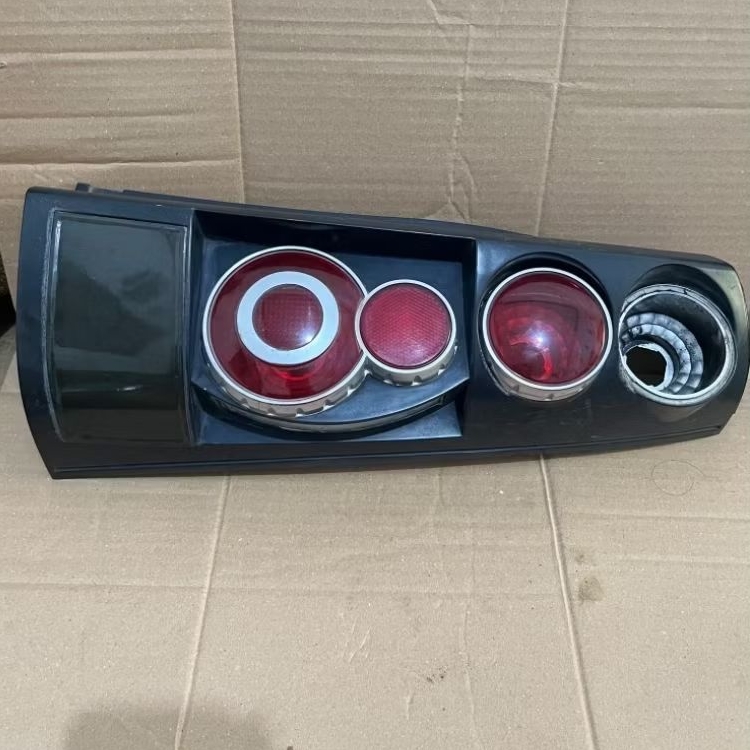 STOPLAMP AVANZA XENIA OLD KANAN ORIGINAL TANPA MIKA SATU