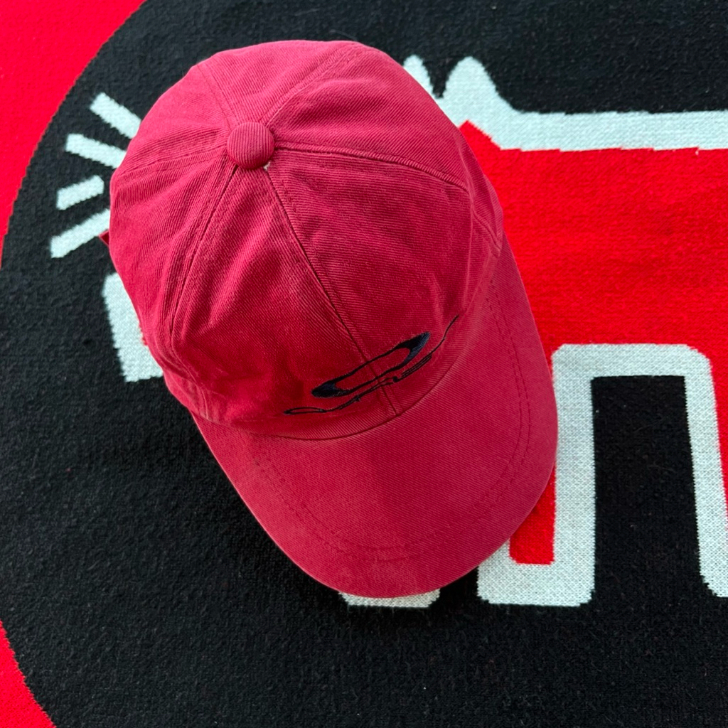 Oakley Topi