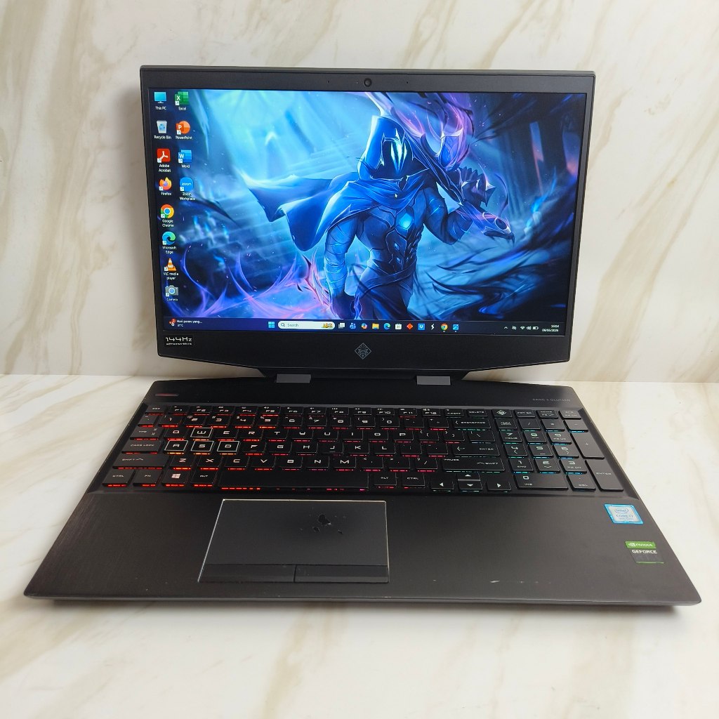 HP Omen 15 Core i7-9750H RAM 16GB SSD 256GB HDD 1TB RTX 2060 Gaming