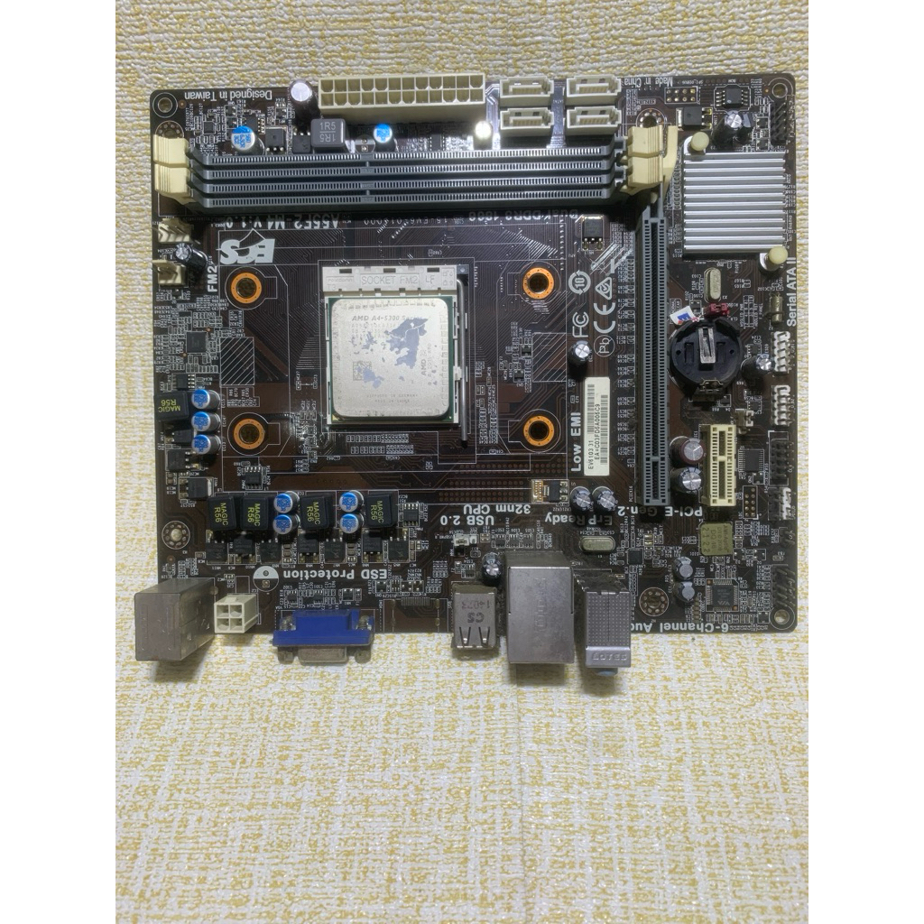 MOBO ECS A55F2-M4 V-1,0 PROC.AMD A4-5300