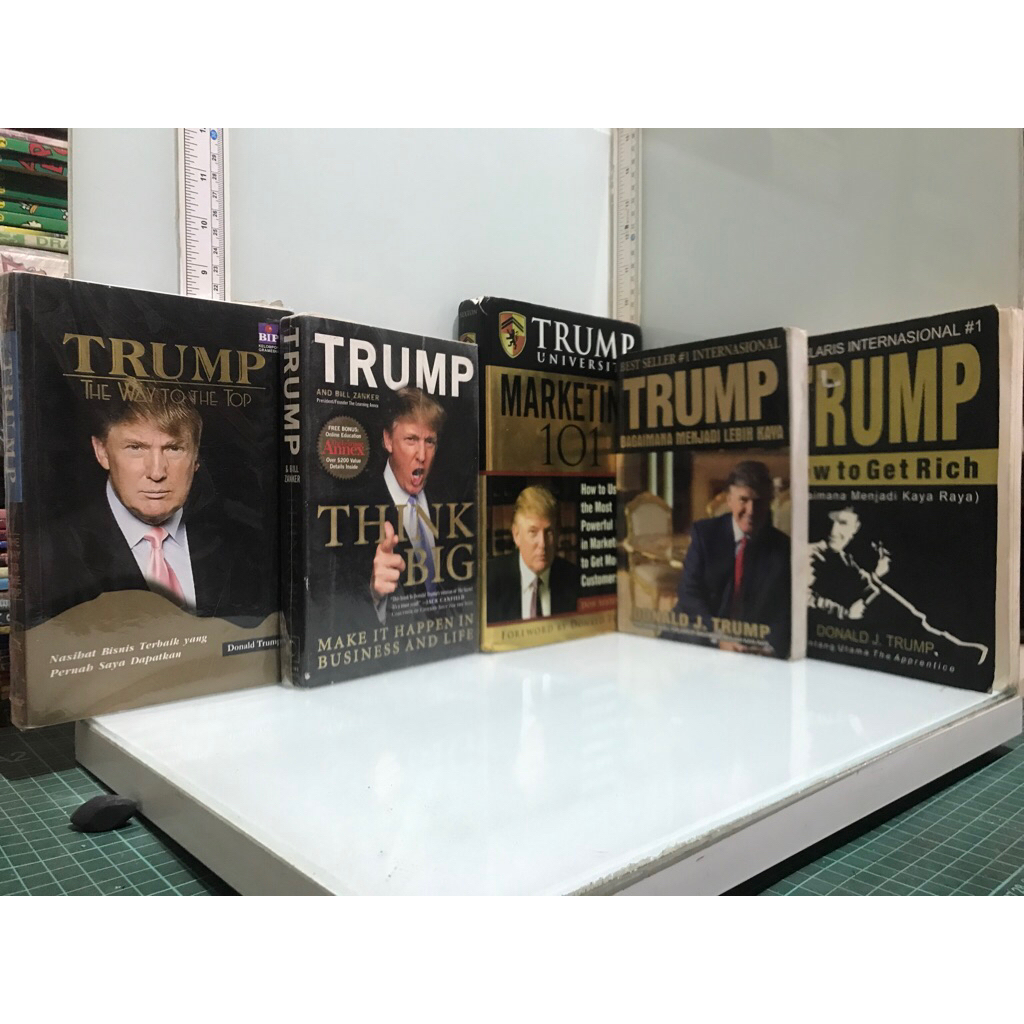 Koleksi Buku DONALD TRUMP