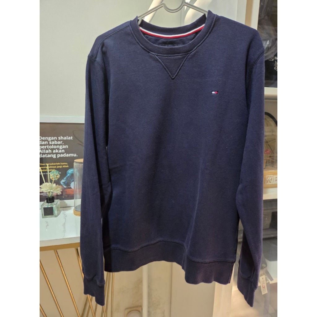 CN Tommy Hilfiger navy
