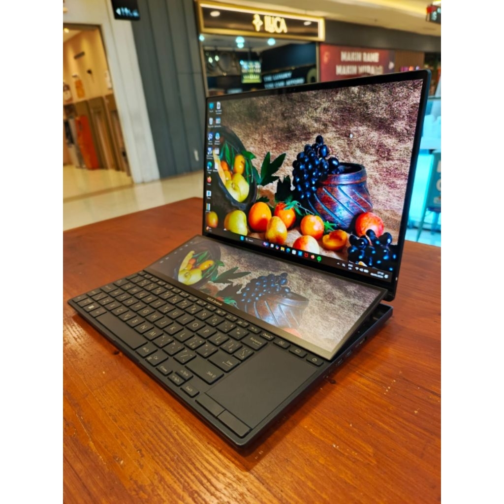 Asus ZenBook DUO Touchscreen - intel Core i7 12700H - intel iris Xe