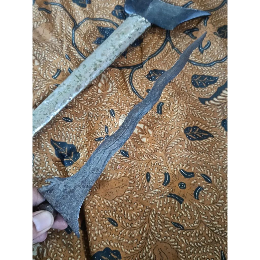 KERIS SEPUH NOGO LIMAN GONJO IRAS SODO LANANG MAJAPAHIT