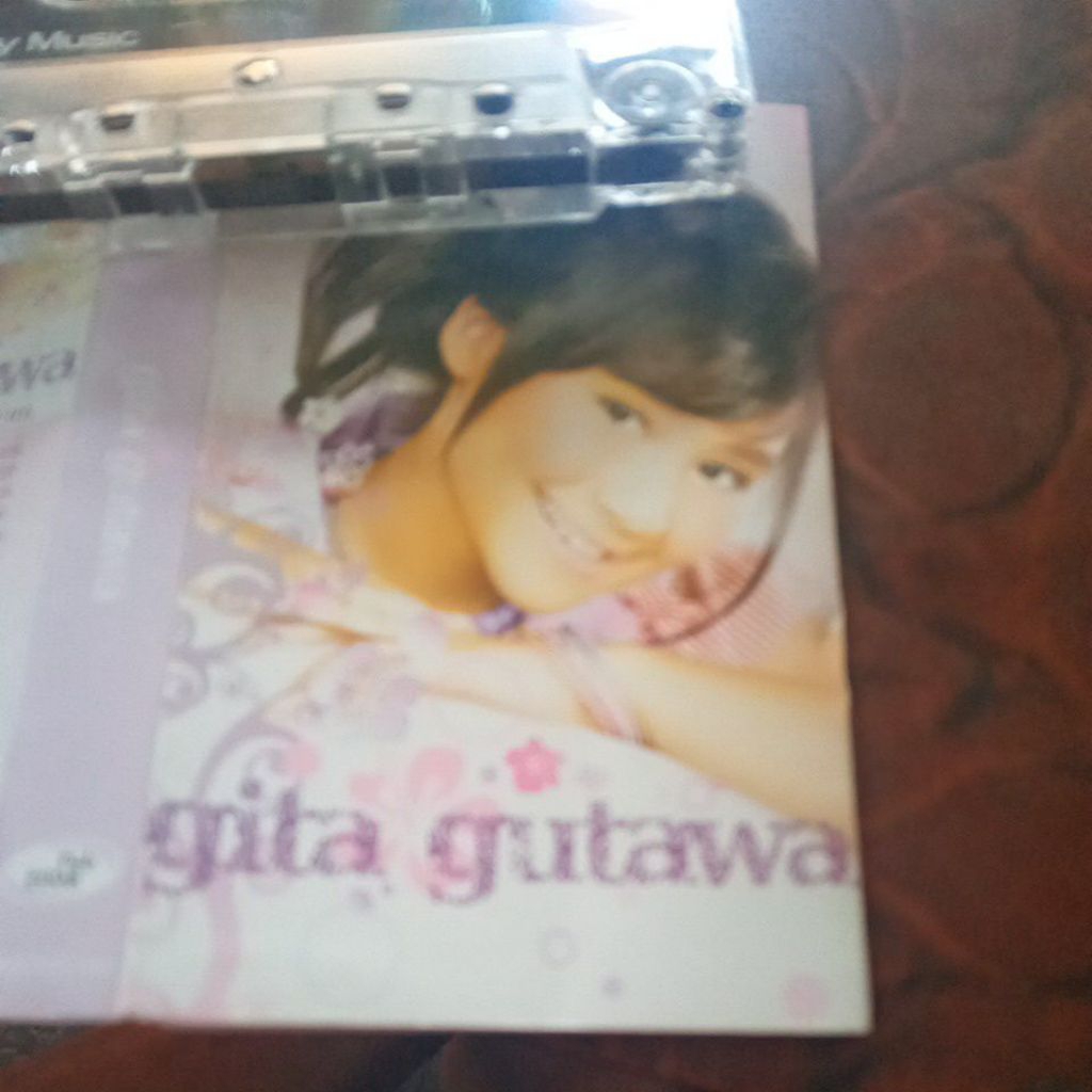 kaset pita GITA GUTAWA Z-210
