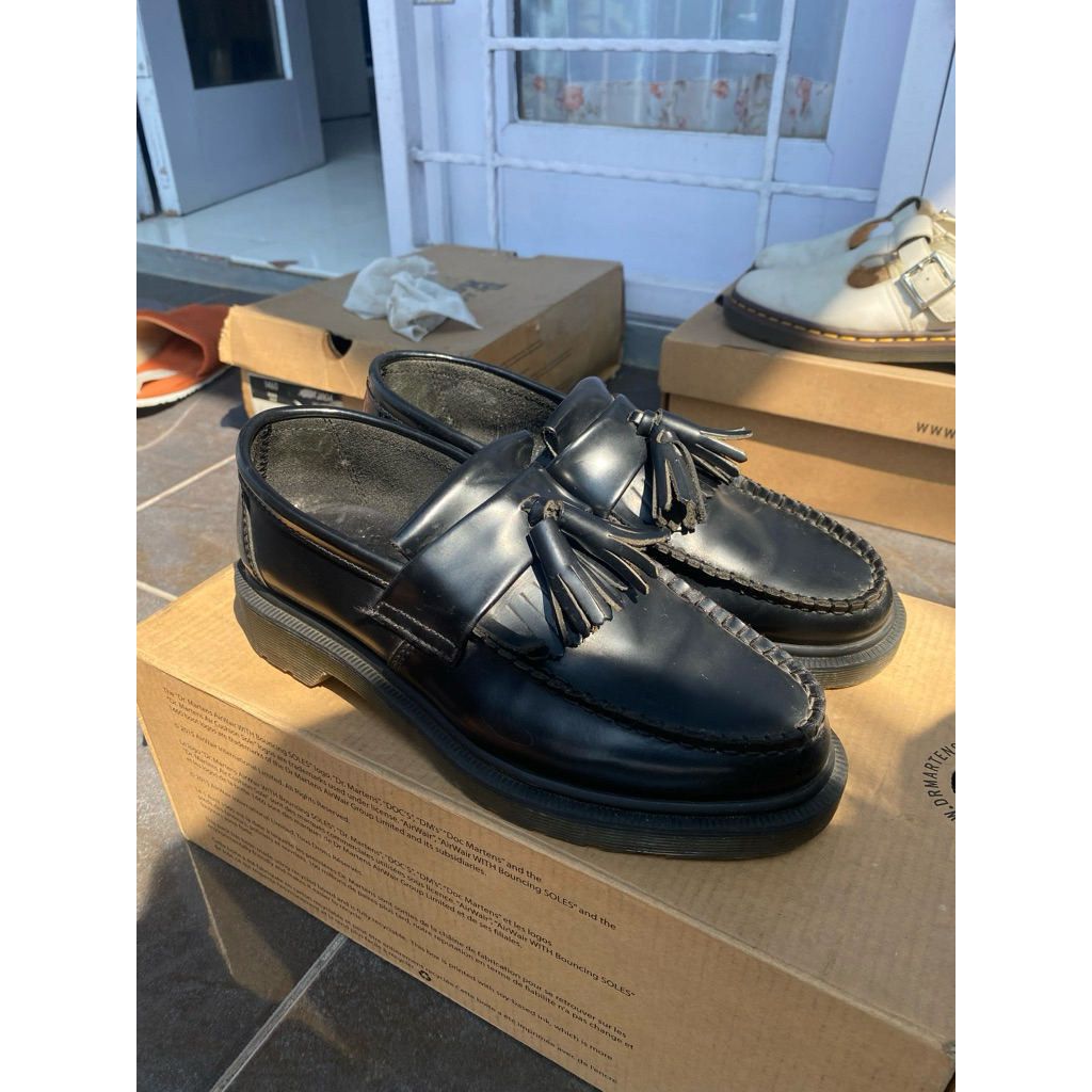 dr. martens adrian