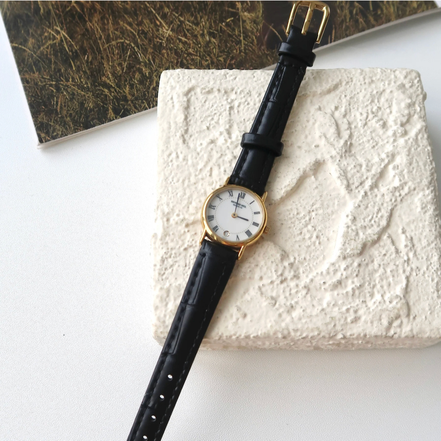 Jam Tangan Wanita Vintage Watch Raymond Weil Round White Roman Date Dial Black Strap Original Autent