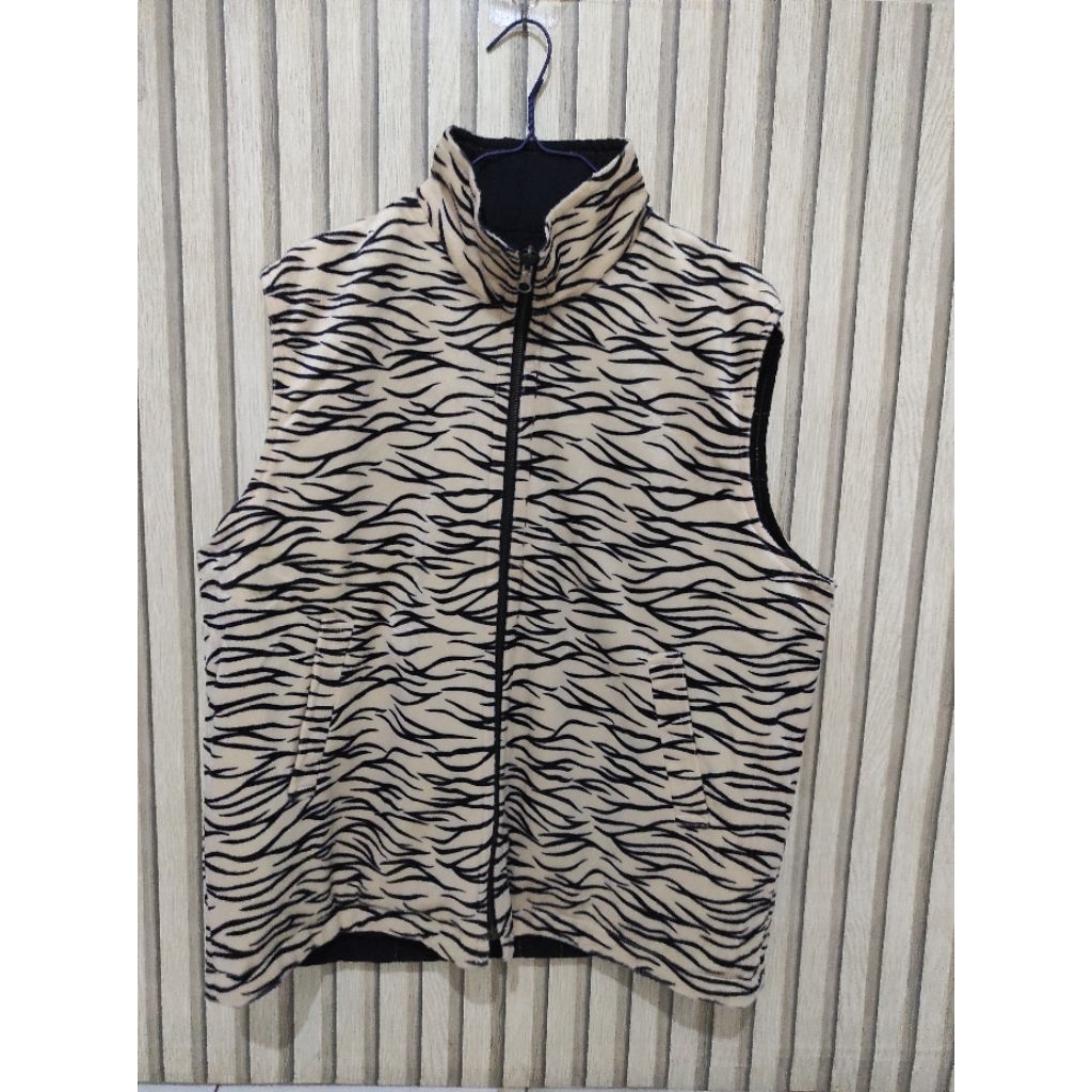 reversible vest uniqlo adidas