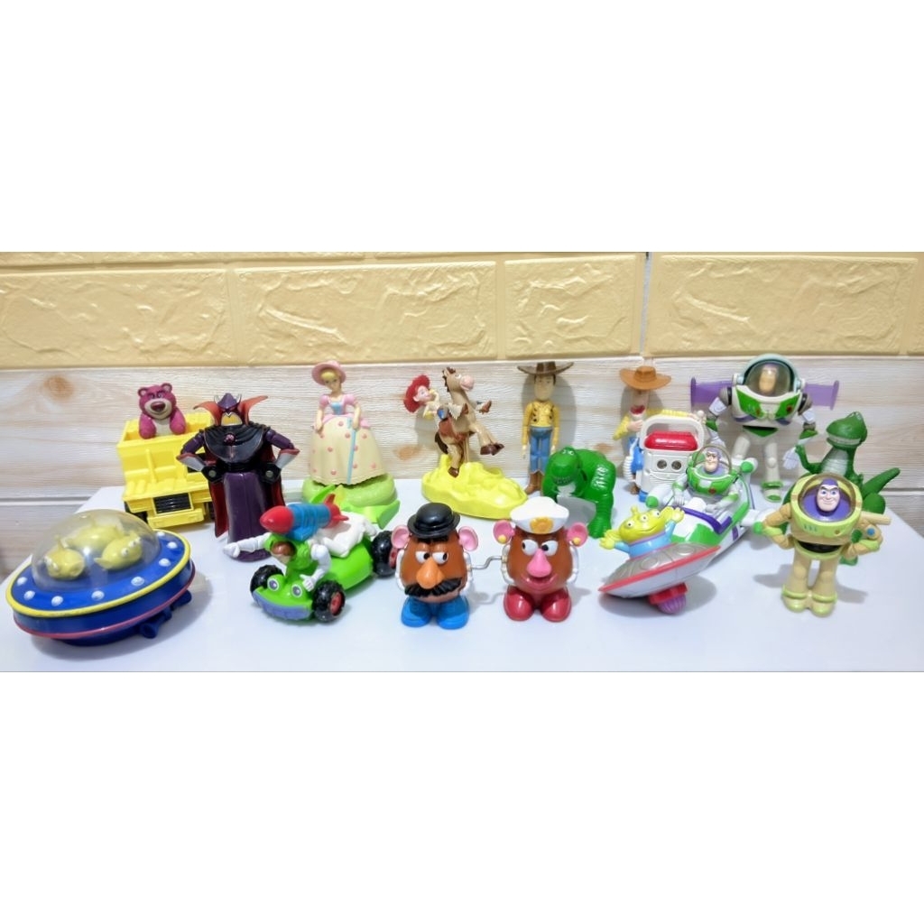 Toy Story 15 Figure Takeall by MCD x Disney