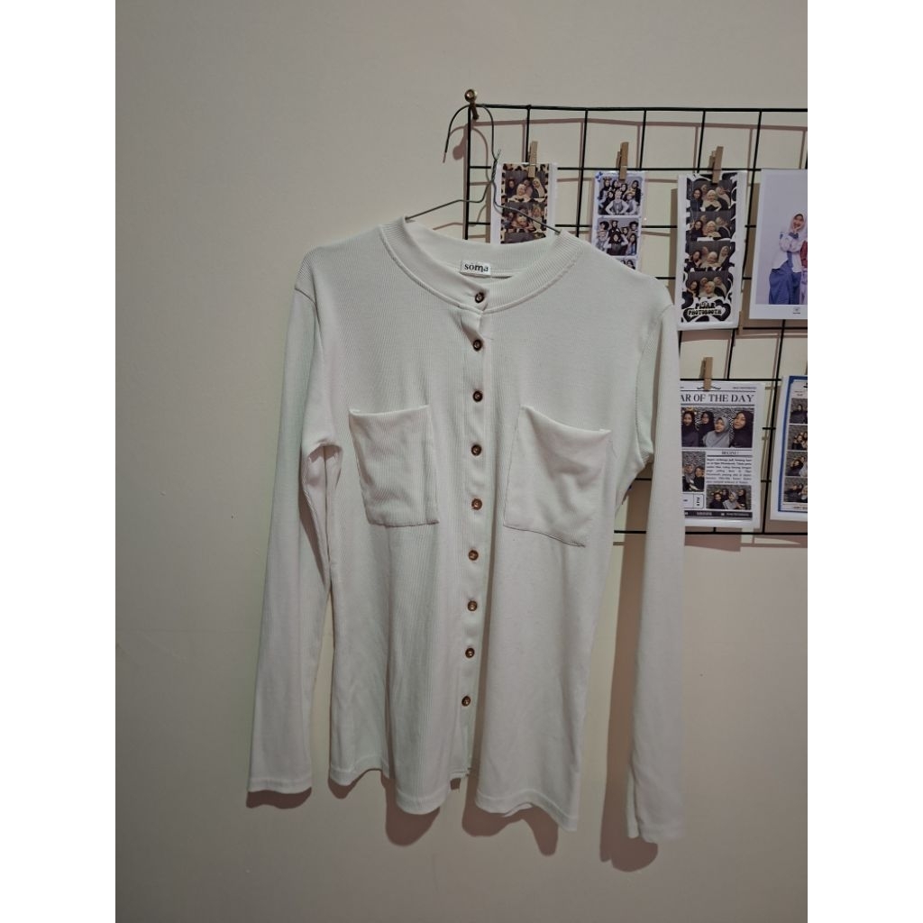 Preloved Cardigan Putih Soma
