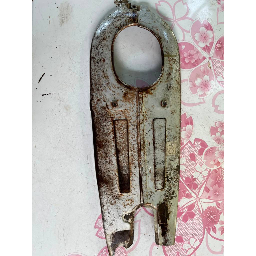cover tutup rantai / katengkas ketengkas dalam suzuki rc80 rc100 original / 4453