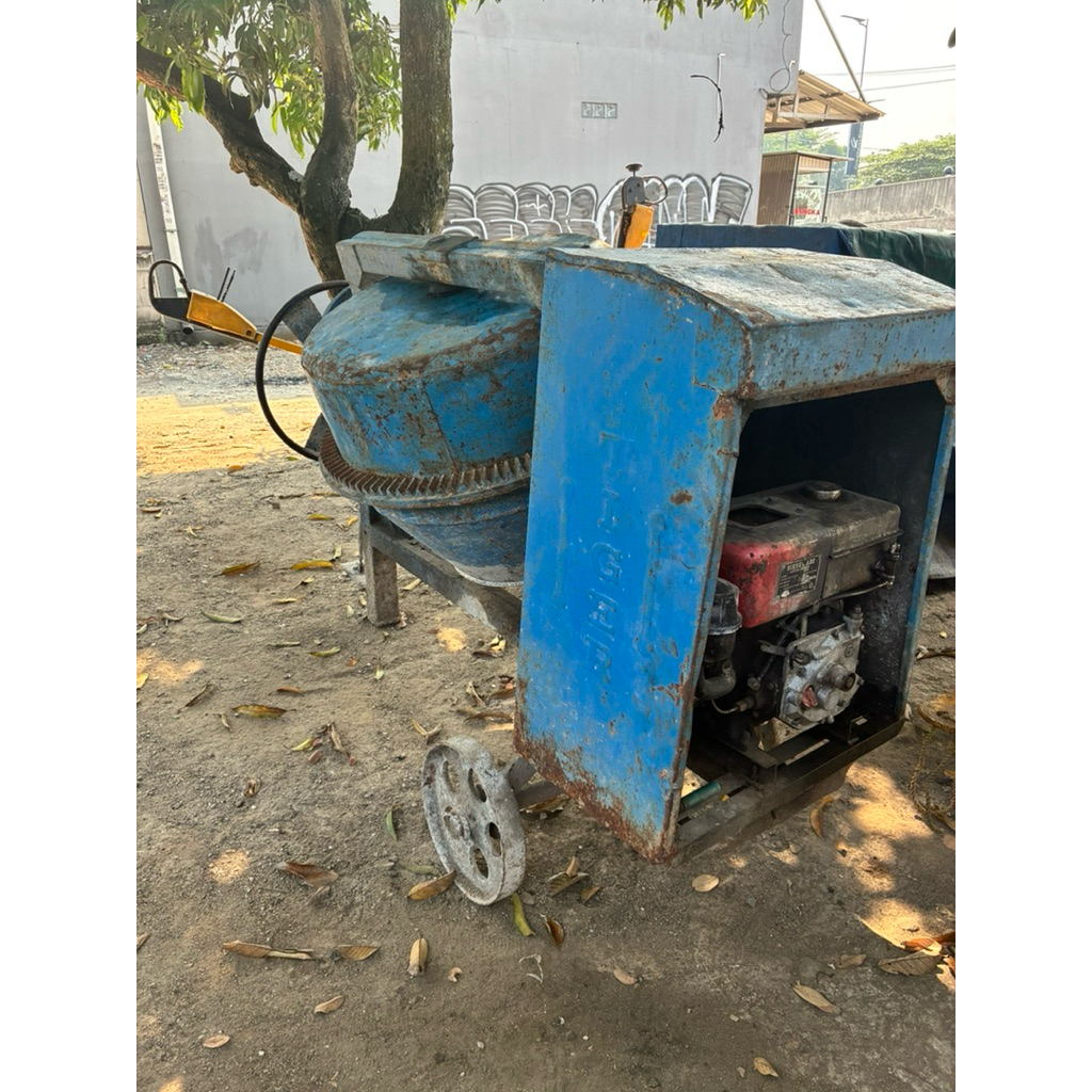 Molen Moln cor aduk portable 350 Liter Tiger