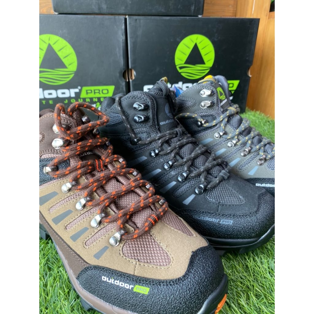 Outdoor pro Lynk / Sepatu Gunung Outdoor pro